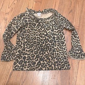 Great condition cute animal print long sleeve shirt